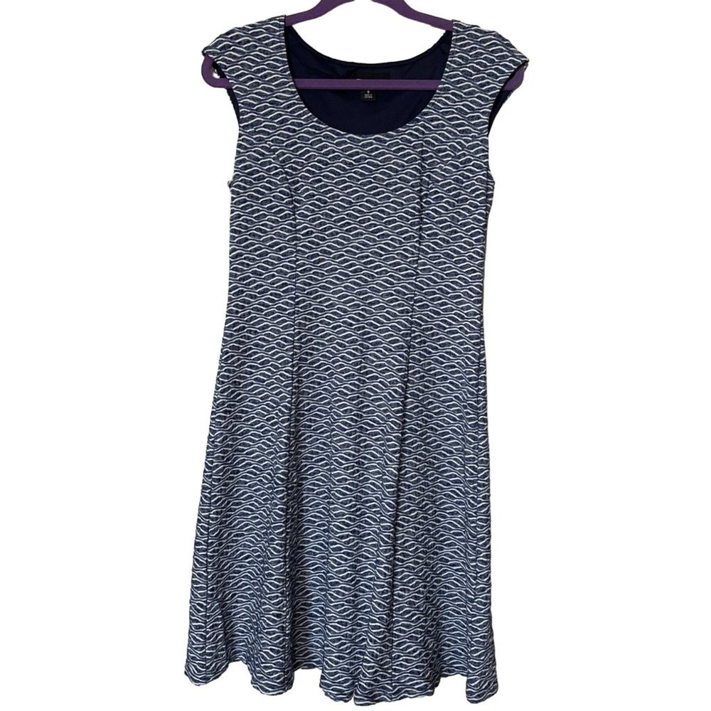 Chic Wave Pattern Mini Dress - Picture 16 of 16